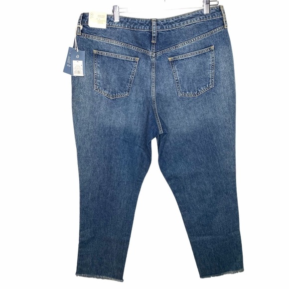 NWT high Rise Straight Universal Threads - Picture 5 of 15